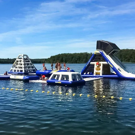Gezellig Schip Met 2 Slaapkamers In Złocieniec